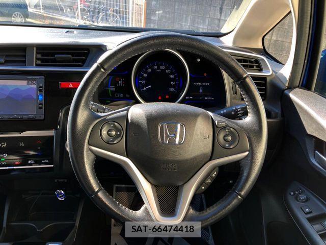 Honda FIT HYBRID 2016-07 2348690-8
