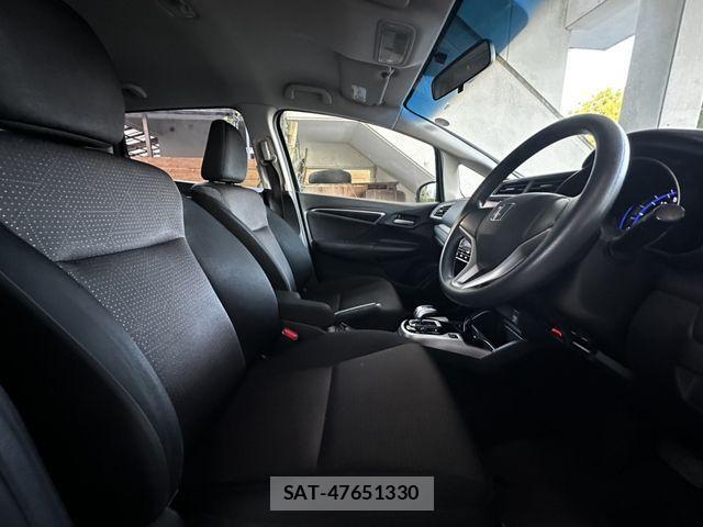 Honda FIT HYBRID 2015-11 2665018-12