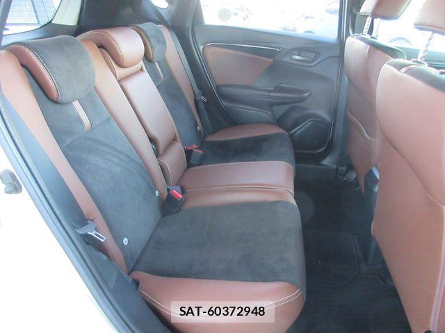 Honda FIT HYBRID 2018-05 2960869-10