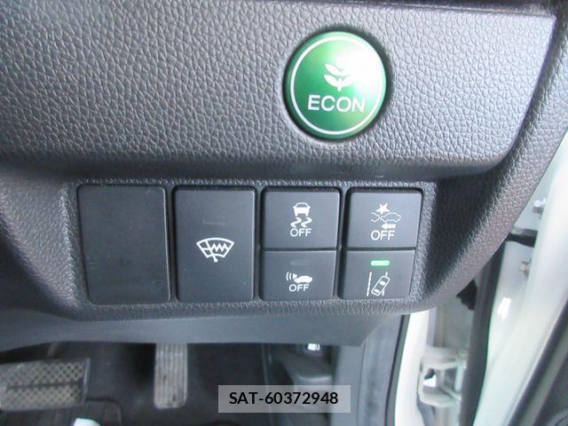 Honda FIT HYBRID 2018-05 2960869-4