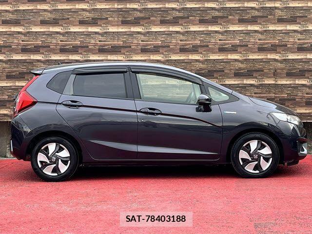 Honda FIT HYBRID 2015-07 3014396-23