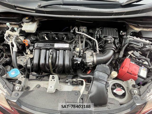 Honda FIT HYBRID 2015-07 3014396-27