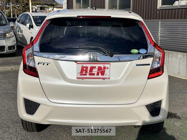 Honda FIT HYBRID 2017-05 3373333-22