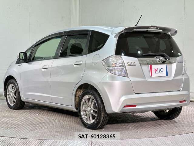Honda FIT HYBRID 2012-07 3905625-6