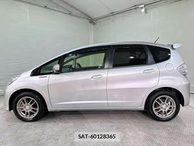 Honda FIT HYBRID 2012-07 3905625-7