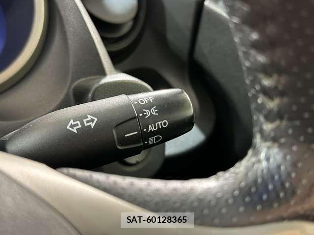 Honda FIT HYBRID 2012-07 3905625-13