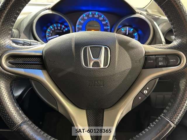 Honda FIT HYBRID 2012-07 3905625-14