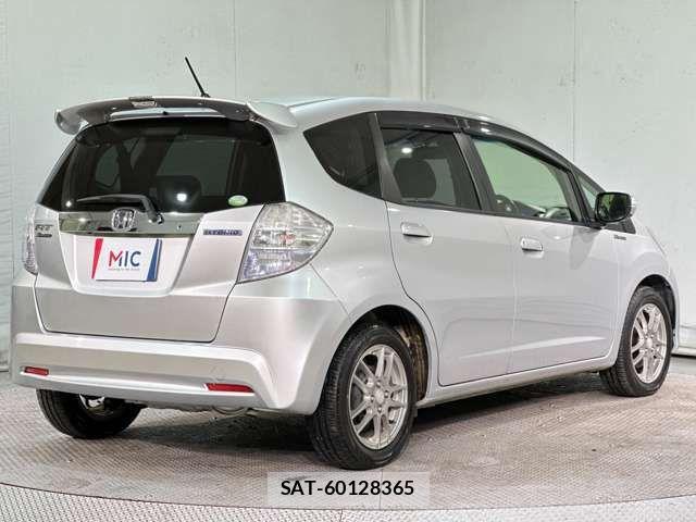 Honda FIT HYBRID 2012-07 3905625-4