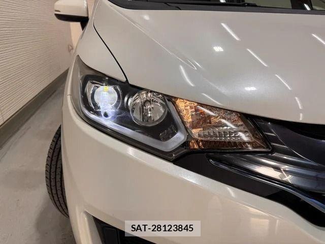 Honda FIT HYBRID 2015-02 4042289-11
