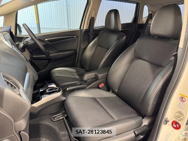 Honda FIT HYBRID 2015-02 4042289-15