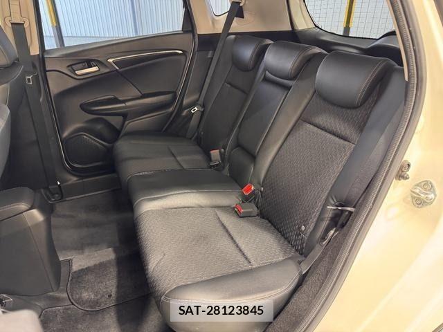 Honda FIT HYBRID 2015-02 4042289-16