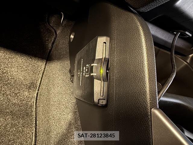 Honda FIT HYBRID 2015-02 4042289-25