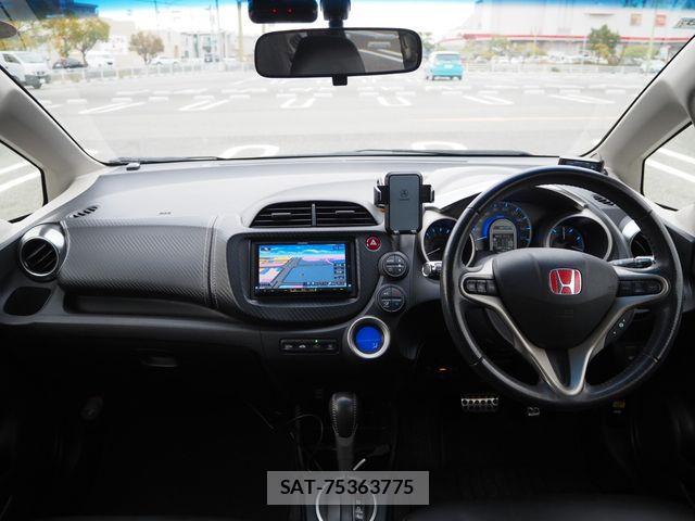 Honda FIT HYBRID 2012-04 4109548-13