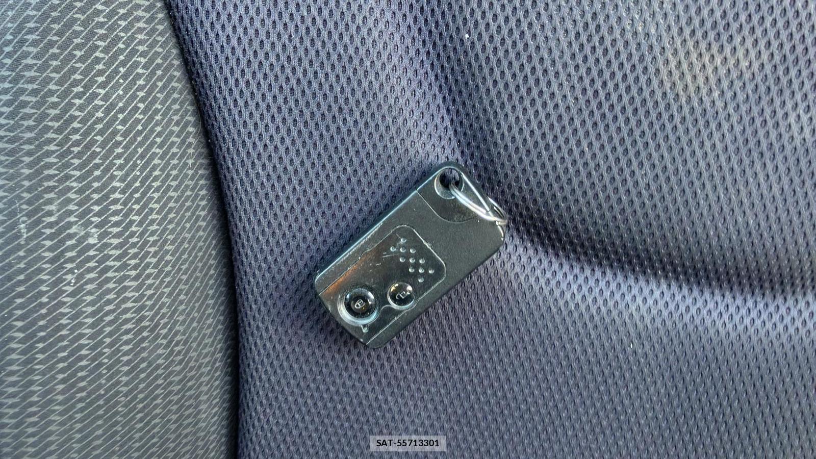 Honda FIT HYBRID 2010 3640459-17