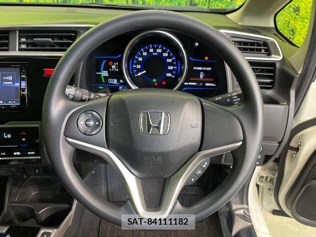 Honda FIT HYBRID 2017-05 4638949-10