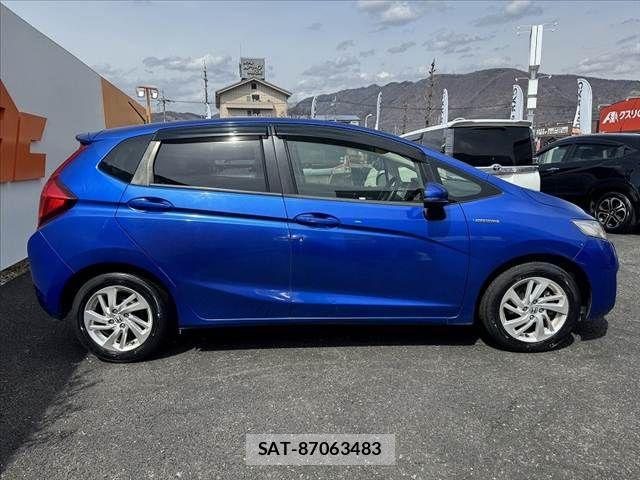 Honda FIT HYBRID 2013-11 4753516-11