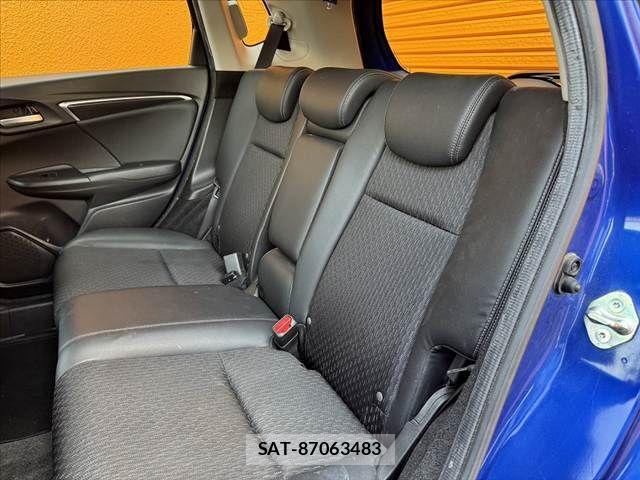 Honda FIT HYBRID 2013-11 4753516-17