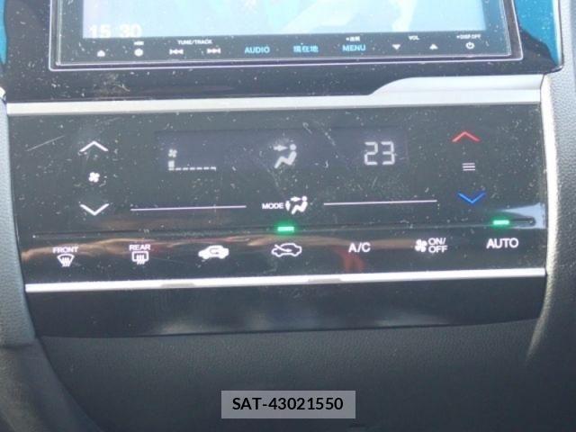 Honda FIT HYBRID 2016-05 4753522-12