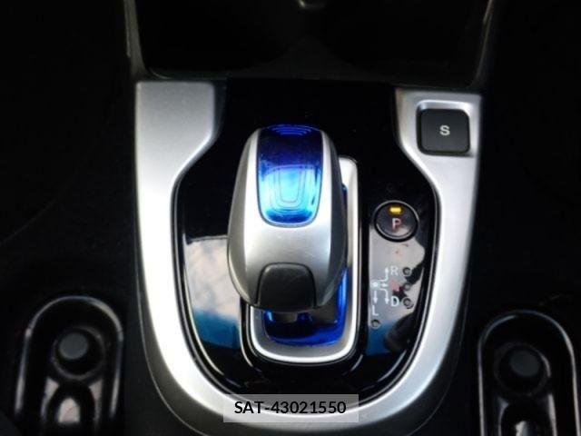 Honda FIT HYBRID 2016-05 4753522-13