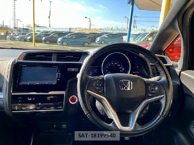 Honda FIT HYBRID 2019-04 4941731-1