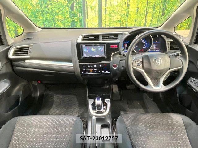 Honda FIT HYBRID 2016-01 4941749-1