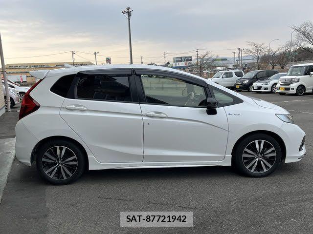 Honda FIT HYBRID 2019-06 4941737-22