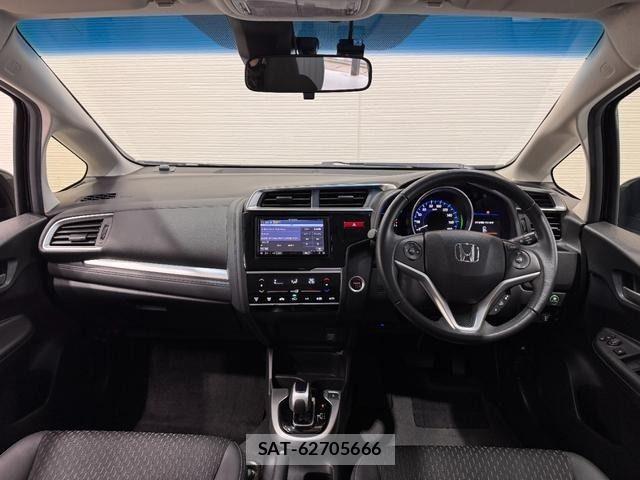 Honda FIT HYBRID 2015-03 5867694-11
