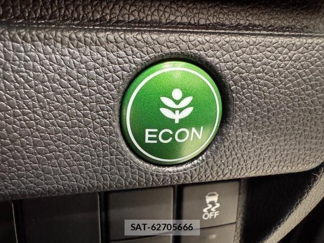 Honda FIT HYBRID 2015-03 5867694-20