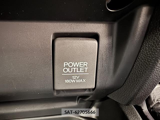 Honda FIT HYBRID 2015-03 5867694-24