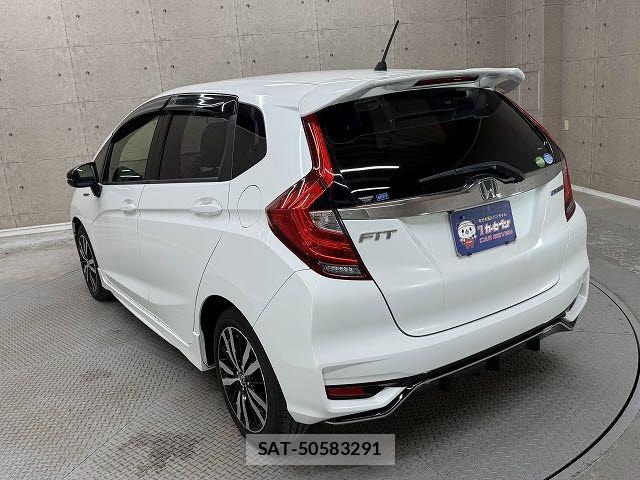 Honda FIT HYBRID 2019-04 6005980-2