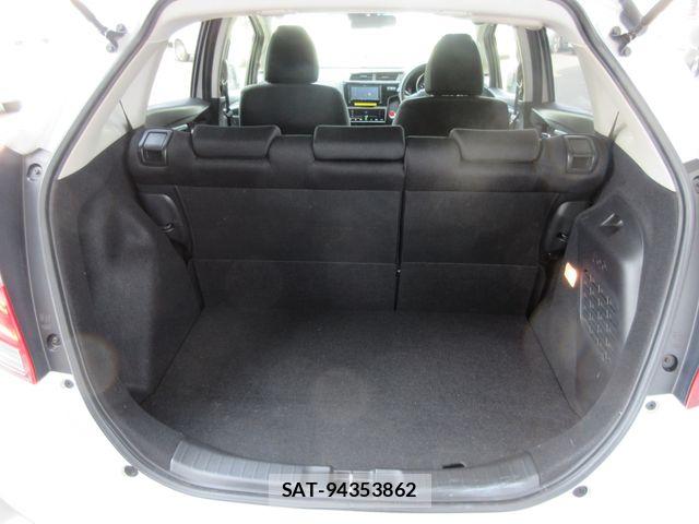 Honda FIT HYBRID 2019-03 6005983-11