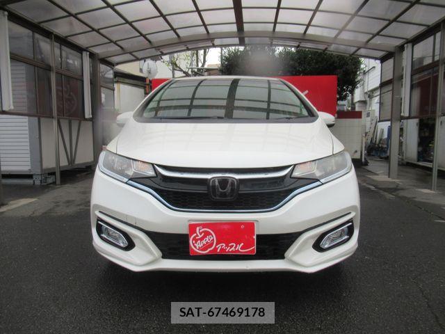 Honda FIT HYBRID 2017-12 6214645-12