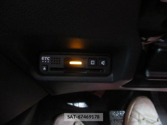 Honda FIT HYBRID 2017-12 6214645-21