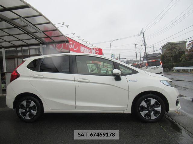 Honda FIT HYBRID 2017-12 6214645-3