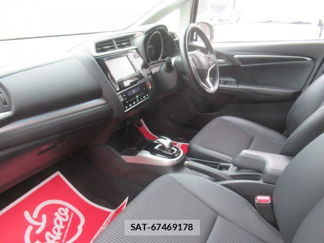Honda FIT HYBRID 2017-12 6214645-8
