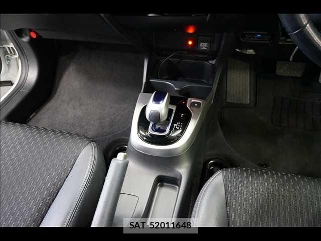 Honda FIT HYBRID 2015-07 6214649-11
