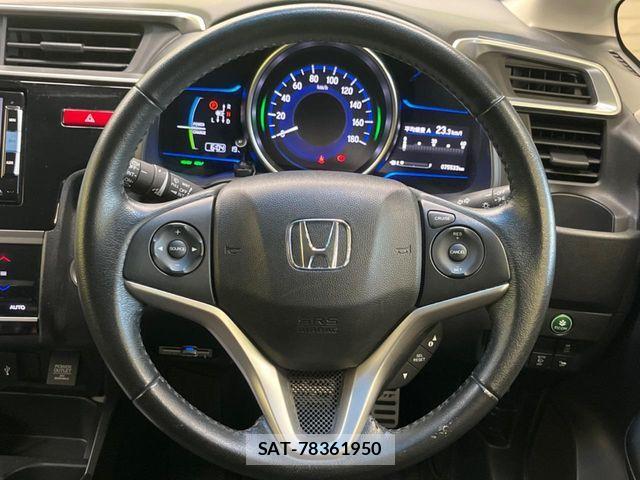 Honda FIT HYBRID 2015-08 6264065-4
