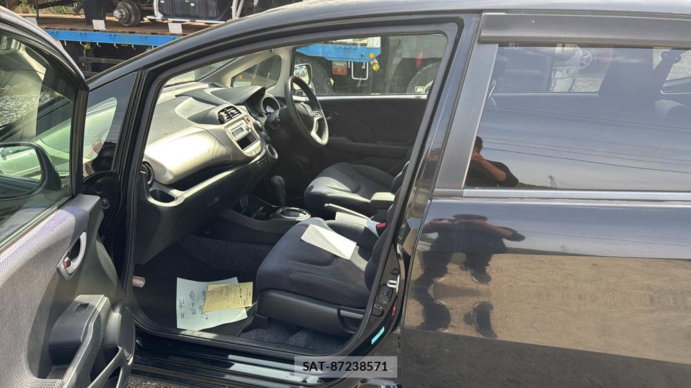 Honda FIT HYBRID 2011 4379983-10