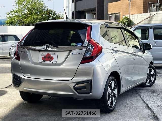 Honda FIT HYBRID 2016-02 6497637-2