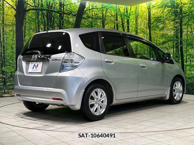 Honda FIT HYBRID 2011-07 6611899-16