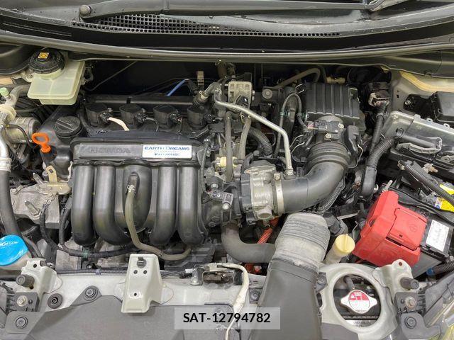 Honda FIT HYBRID 2015-05 6611898-17