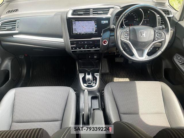 Honda FIT HYBRID 2017-07 6671286-1