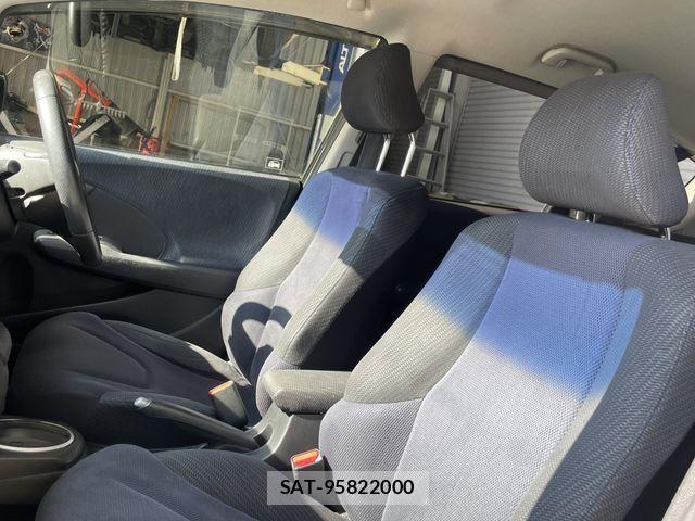 Honda FIT HYBRID 2012-03 6671292-12