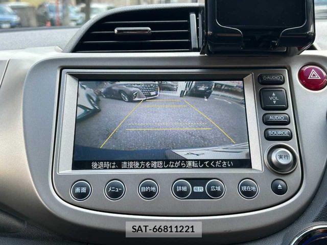 Honda FIT HYBRID 2012-08 6675948-10