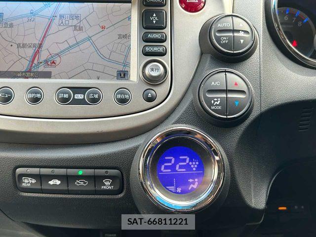 Honda FIT HYBRID 2012-08 6675948-11