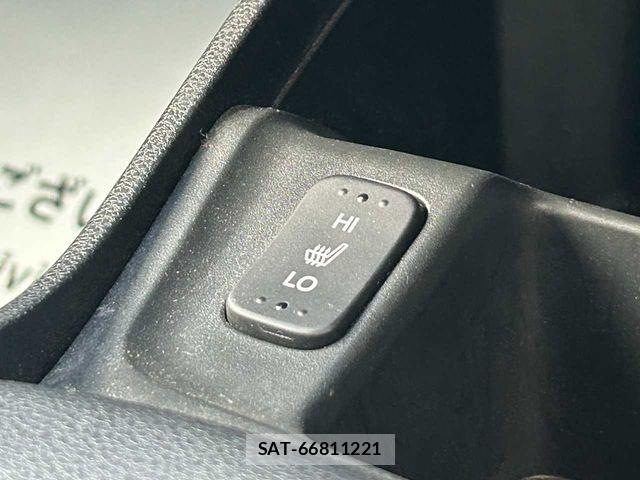 Honda FIT HYBRID 2012-08 6675948-13