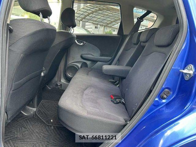 Honda FIT HYBRID 2012-08 6675948-25