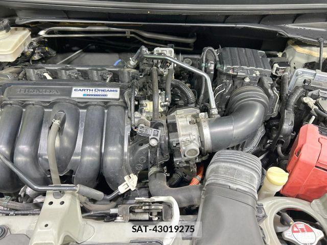 Honda FIT HYBRID 2016-03 6675946-17