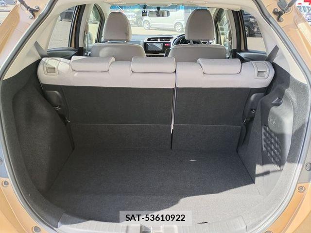 Honda FIT HYBRID 2014-07 6683770-12