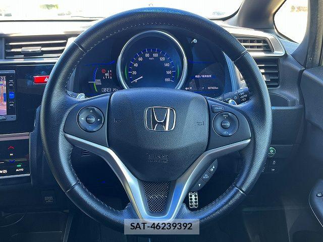 Honda FIT HYBRID 2017-04 6683768-13